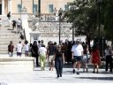 Συρρικνώνεται το οικογενειακό εισόδημα- "Αυξήσεις μόνο στα χαρτιά"