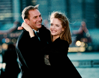 ΣΤΟΝ ΕΡΩΤΑ ΤΟΥ ΠΑΙΧΝΙΔΙΟΥ