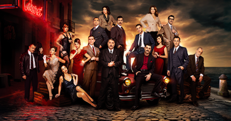 PORTO LEONE - ΣΤΗ ΓΕΙΤΟΝΙΑ ΜΕ ΤΑ ΚΟΚΚΙΝΑ ΦΑΝΑΡΙΑ