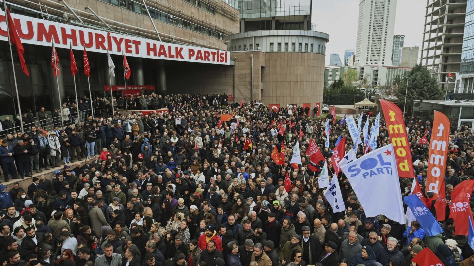 turkia_sigetrosi_AP_Photo_Ali_Unal