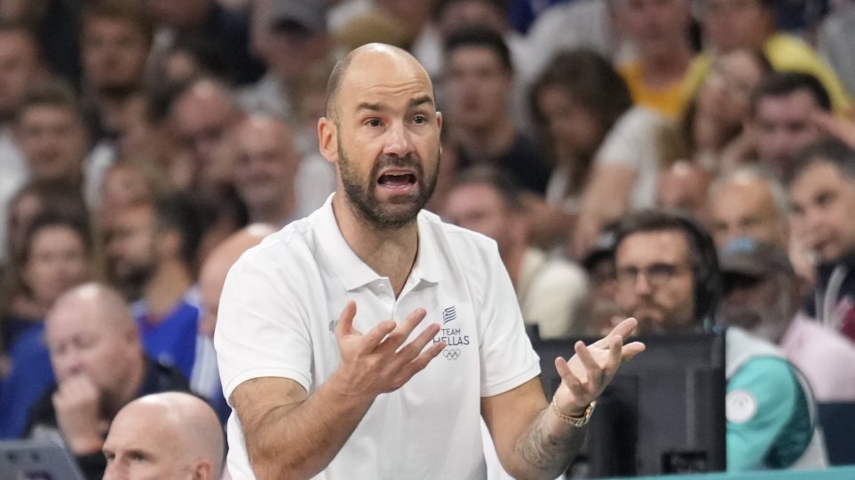 AP_Basket_Vasilis_Spanulis__Mark_J__Terrill