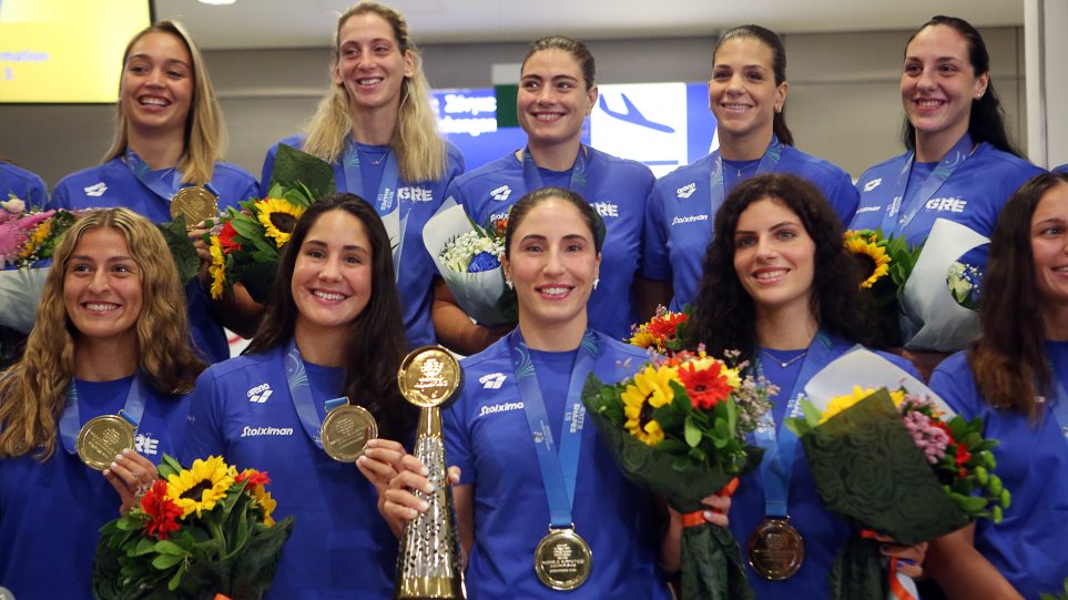 ethniki_polo_ginekon_afixi_int