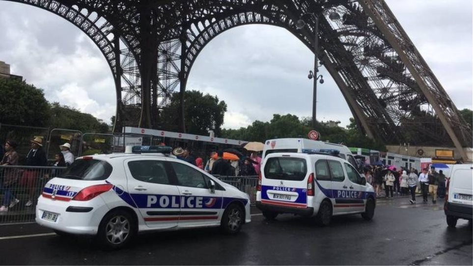 Συναγερμός στην Γαλλία: Εκκενώθηκε ο πύργος του Άιφελ