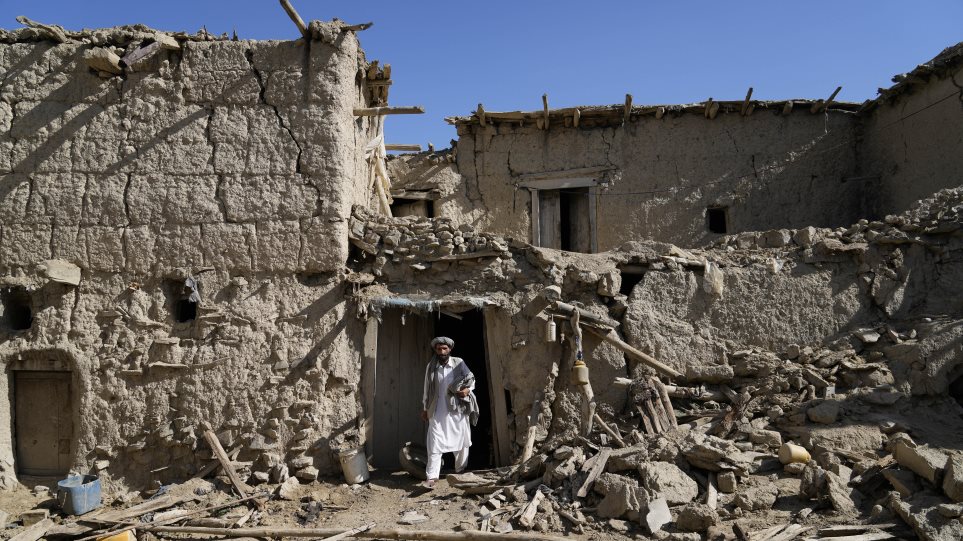 AP_Afganistan_Sismos_Ebrahim_Noroozi1