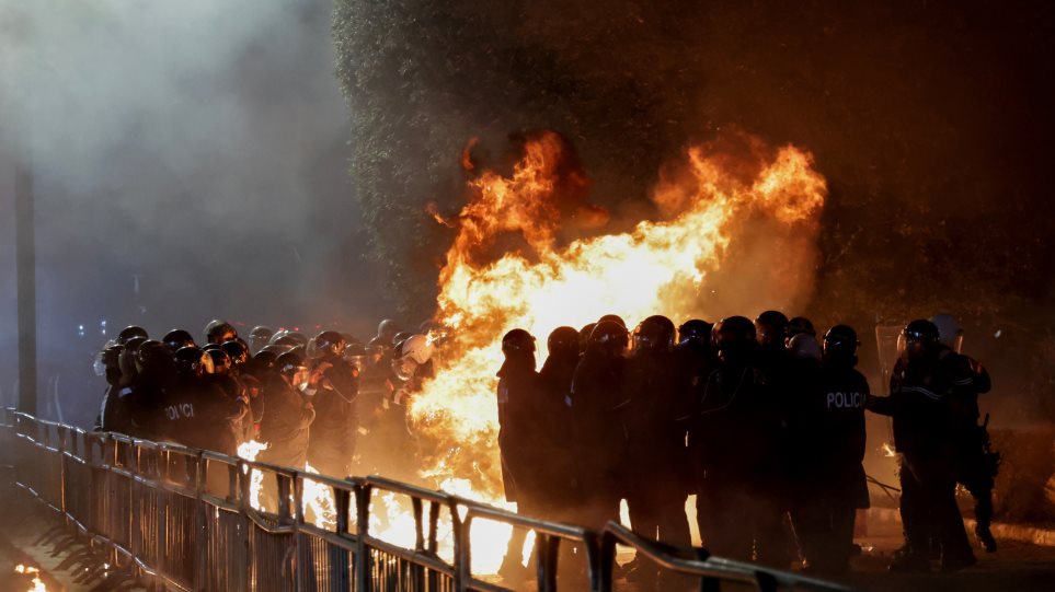 AP_Alvania_Episodia_Hameraldi_Agolli