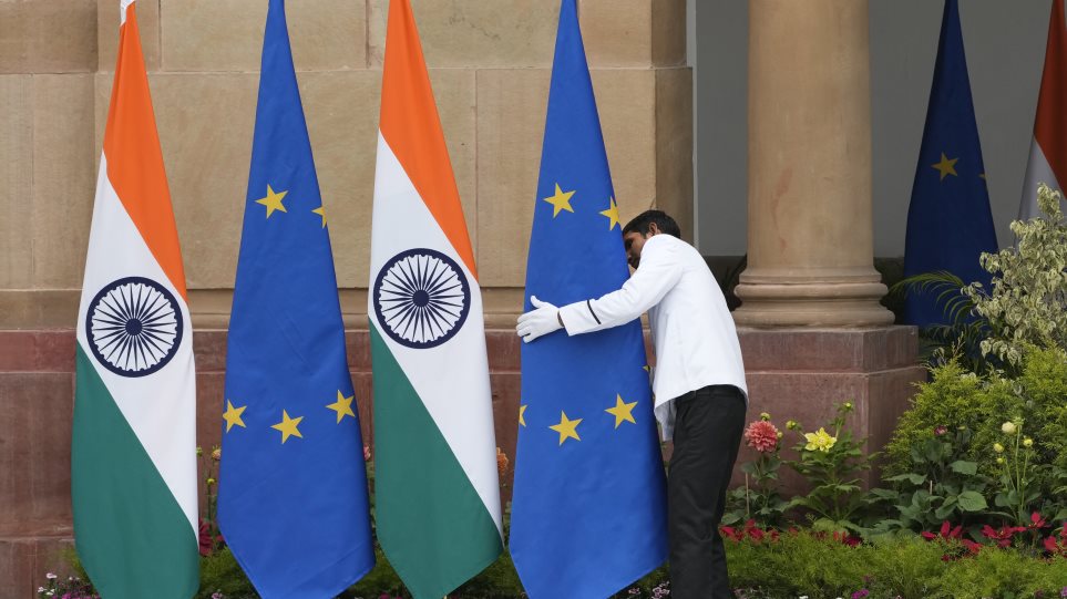 AP_EE_India_Simees_Manish_Swarup
