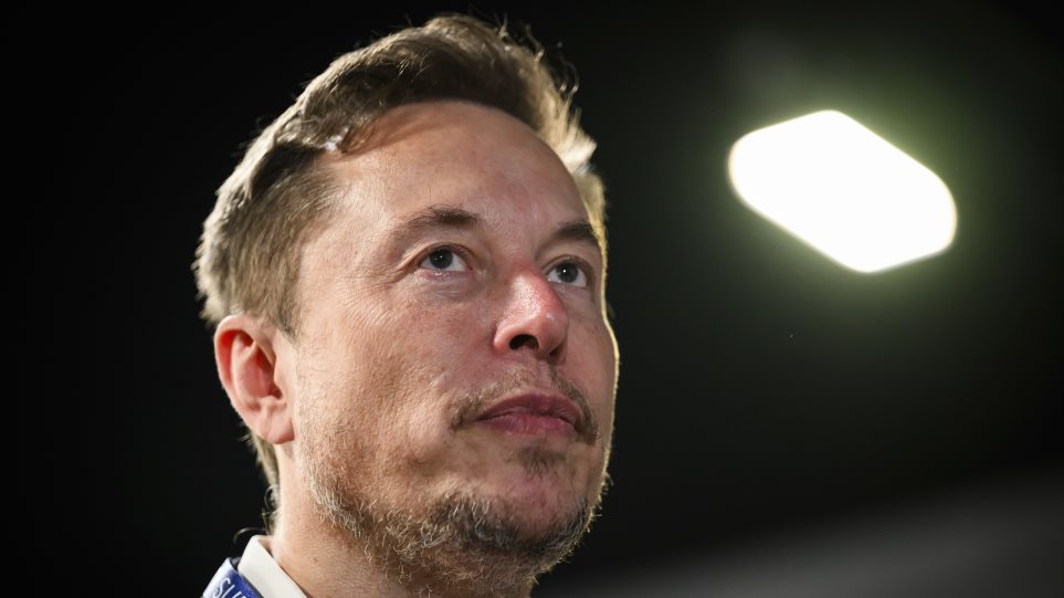 AP_Elon_Mask_Musk__Leon_Neal