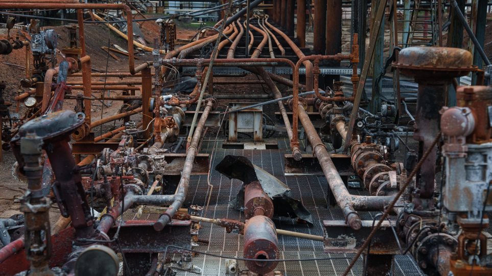 AP_Epithesi_Egatastasis_NAFTOGAZ_Evgeniy_Maloletka