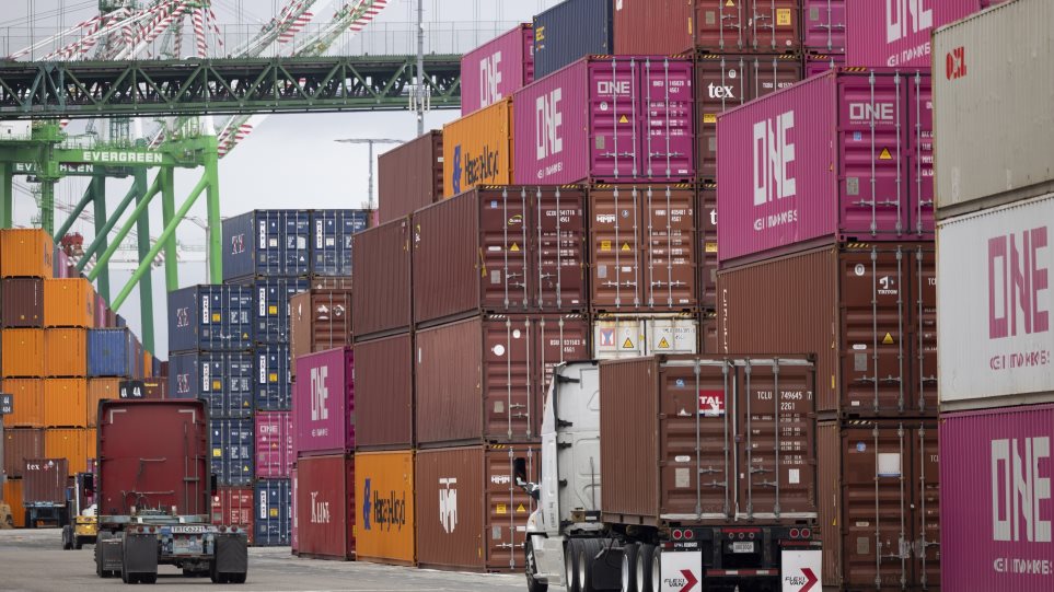 AP_Exagoges_EX_Containers___Etienne_Laurent