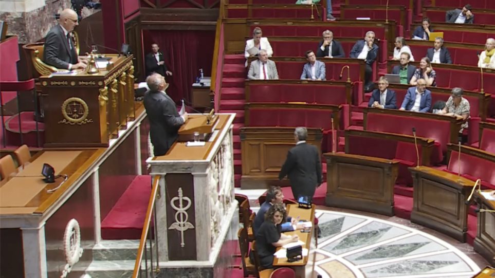 AP_Galia_Ethnosinelefsi_Vuli