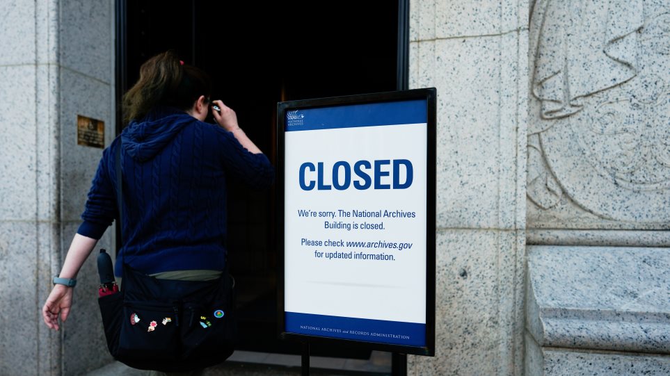 AP_IPA_Ikonomia_Shutdown_Julia_Demaree_Nikhinson