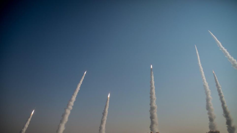 AP_Iran_Ektoxefsi_Stratiotiki_Piravli