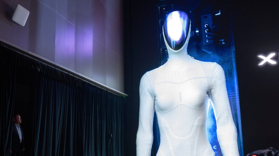 AP_Kina_Anthropoides_Robot_Ng_Han_Guan