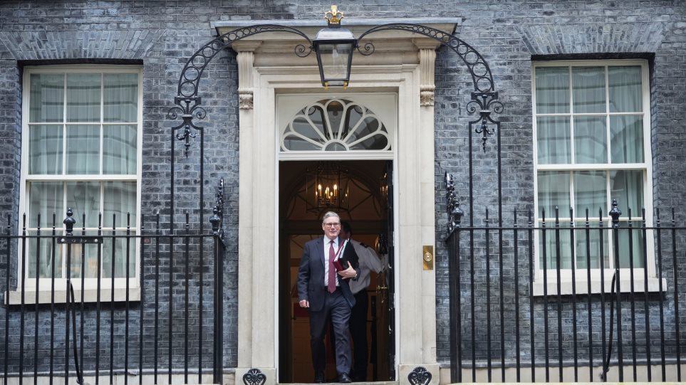 AP_Kir_Stramer_Downing_Street_Alastair_Grant