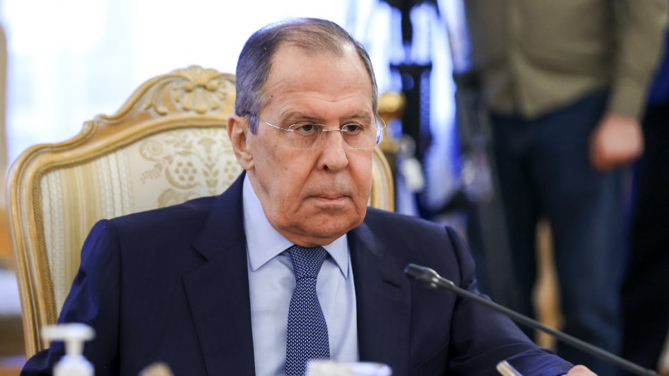 AP_Lavrof_Sergei__Den_iparxi_onoma_Fotografu