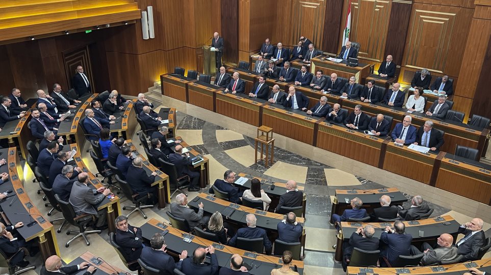 AP_Livanos_Vuli_Kinovulio_Hussein_Malla1