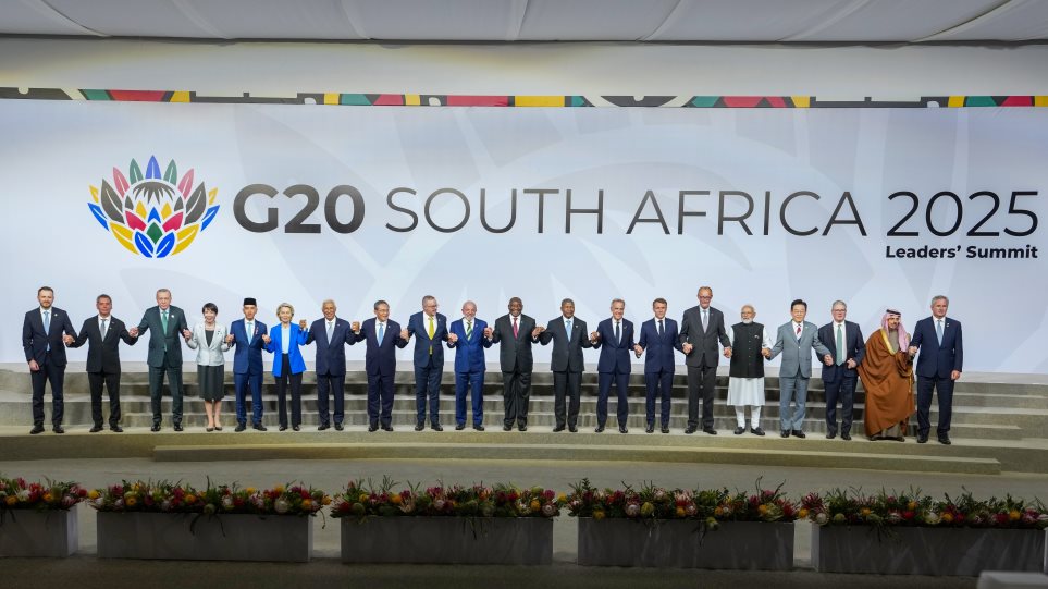 AP_Photo_Misper_Apawu