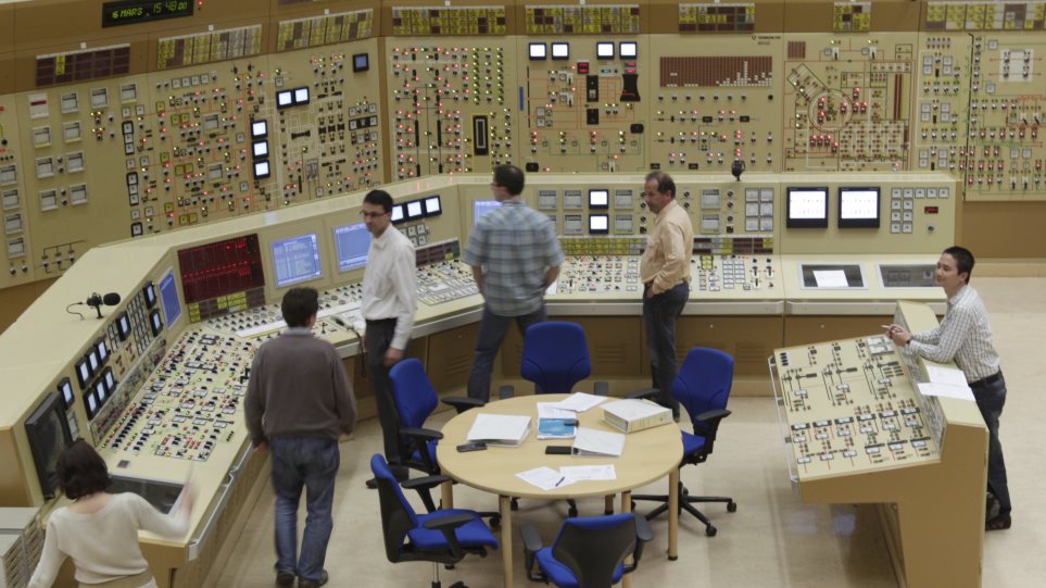 AP_Piriniko_Ergostasio_Control___Yves_Logghe