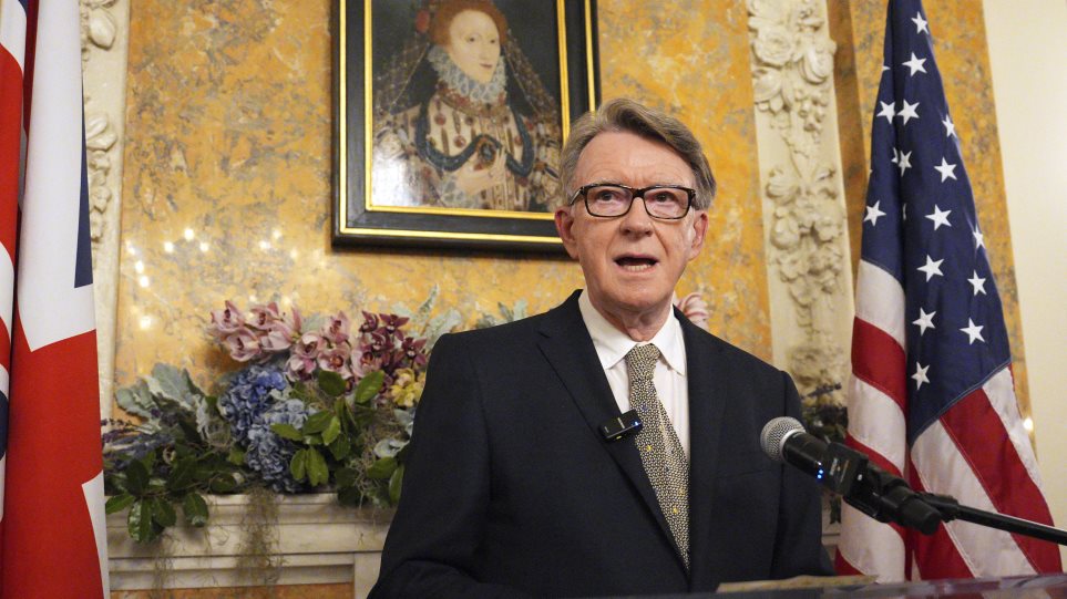 AP_Piter_Mandelson_Carl_Court