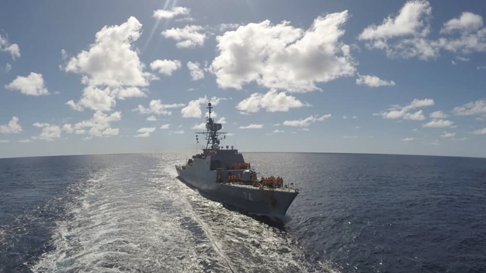 AP_Plio_iraniku_Polemiku_naftiku_Iranian_Army2