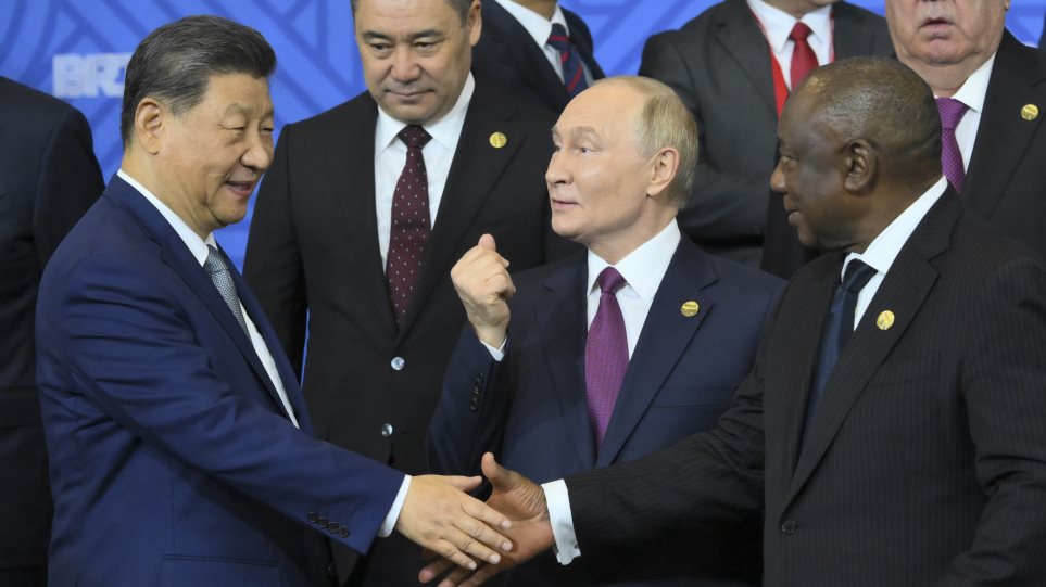 AP_Putin_BRICS_Grigory_Sysoyev