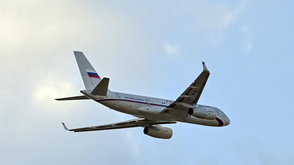 AP_Rosiko_Epivatiko_aeroplano