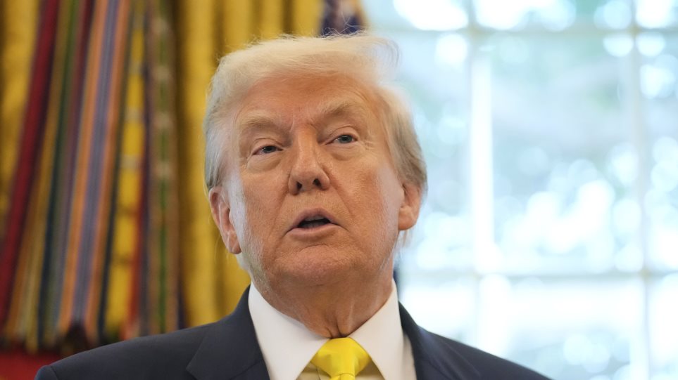 AP_Trump_Tramp_Mark_Schiefelbein2