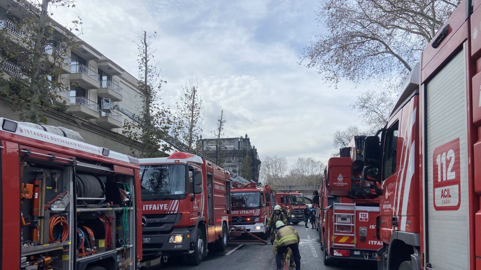 AP_Turkia_oximata_Pirosvestikis_Mehmet_Guzel