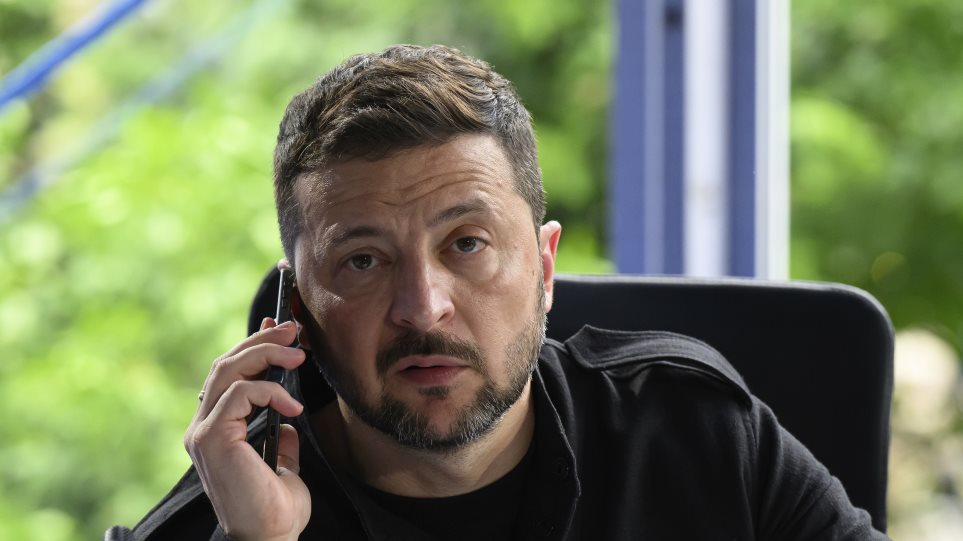 AP_Zelenski_Tilefono_Leon_Neal