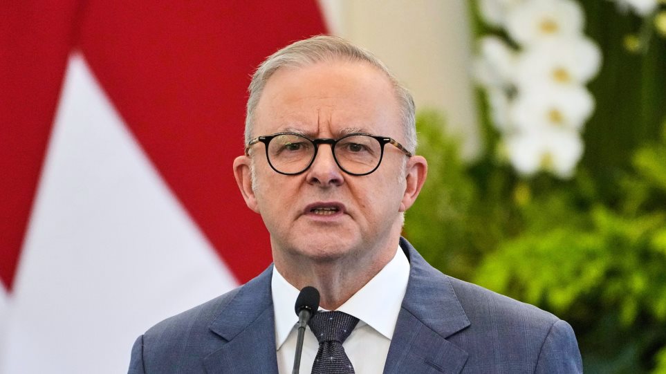 Albanezi_Australos_PM_AP_Photo_Dita_Alangkara