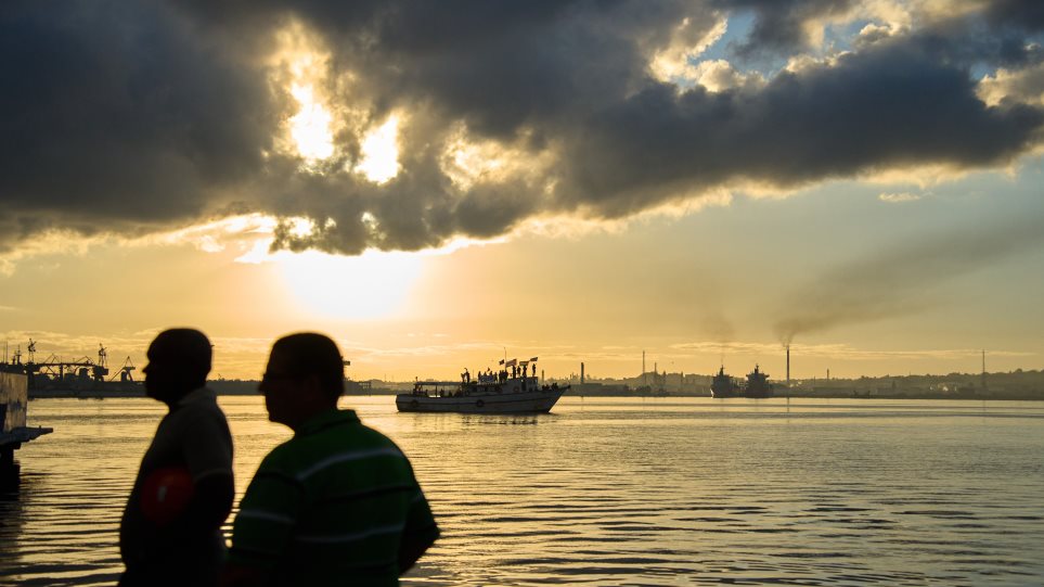 Cuva_aid_AP_Photo_Ramon_Espinosa