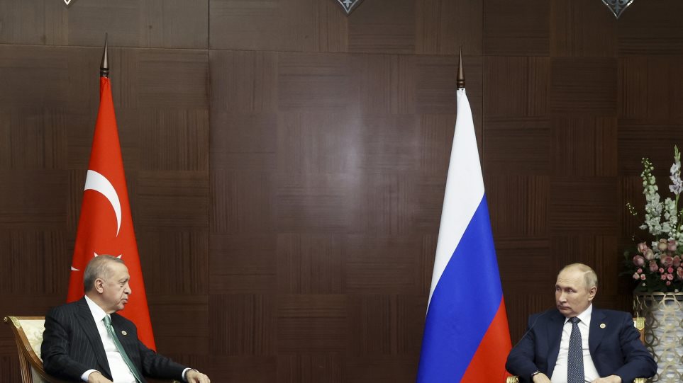 Erdogan_Putin_AP_Photo_Vyacheslav_Prokofyev