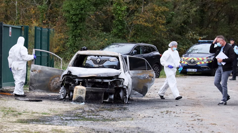 Galia_epithesi_ix_pezi_AP_Photo_Yohan_Bonnet