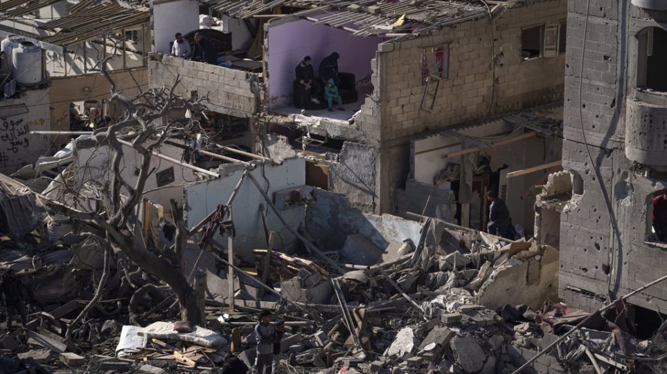 Gaza_Polemos_1_AP_Photo_Fatima_Shbair