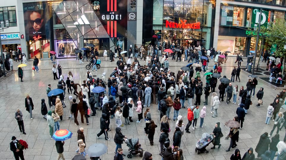 Germania_agora_kosmos_AP_Photo_Michael_Probst