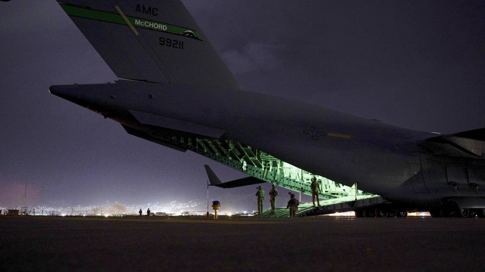 IPA_aeroskafos_Senior_Airman_Taylor_Crul_U_S__Air_Force_via_AP