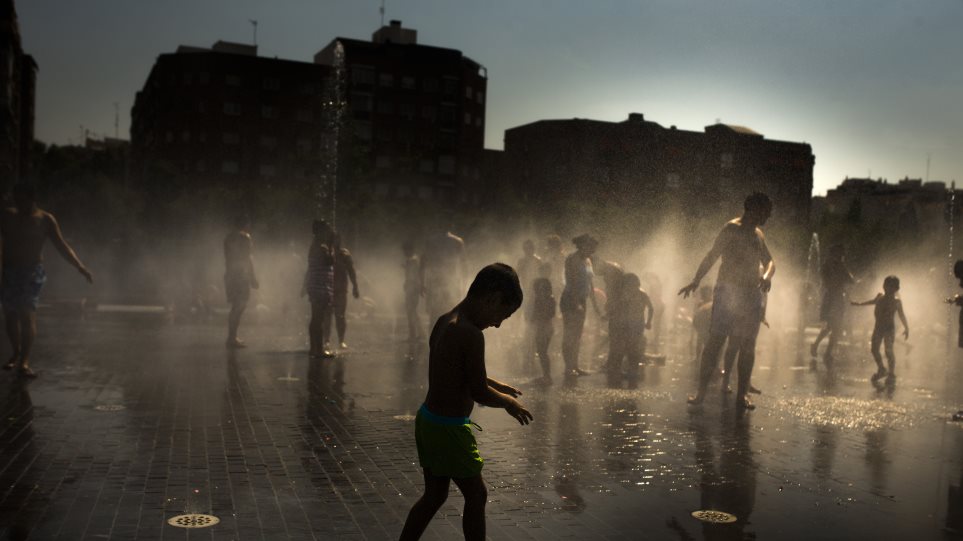 ISPANIA_KAFSONAS_AP_PHOTO_Andres_Kudacki
