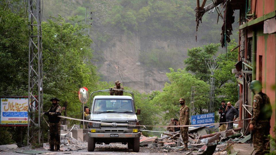 India_stratos_AP_Photo_M_D_Mughal