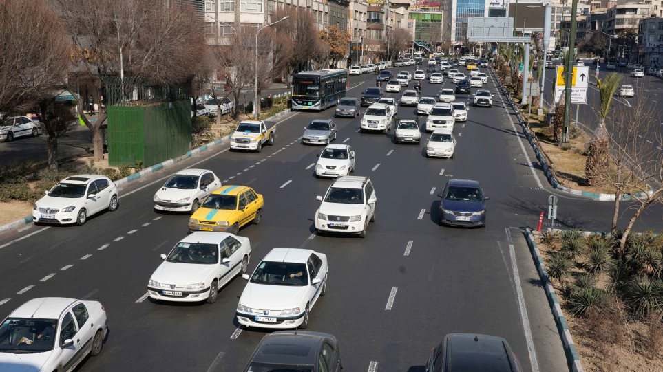 Iran_dromos_ix_AP_Photo_Vahid_Salemi