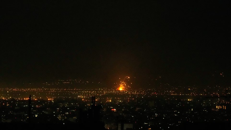 Iran_polemos_epithesi_nixta_AP_Photo_Vahid_Salemi