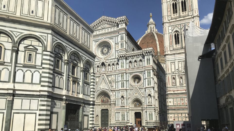 Italia_kosmos_AP_Photo_Beatrice_Larco
