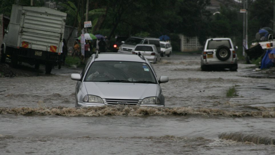 Kenya_vroxi_plimires_AP_Photo_Sayyid_Azim