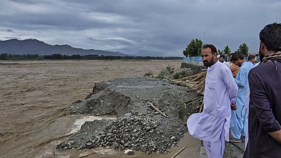 PAKISTAN_PLIMIRES_AP_Photo_Sherin_Zada