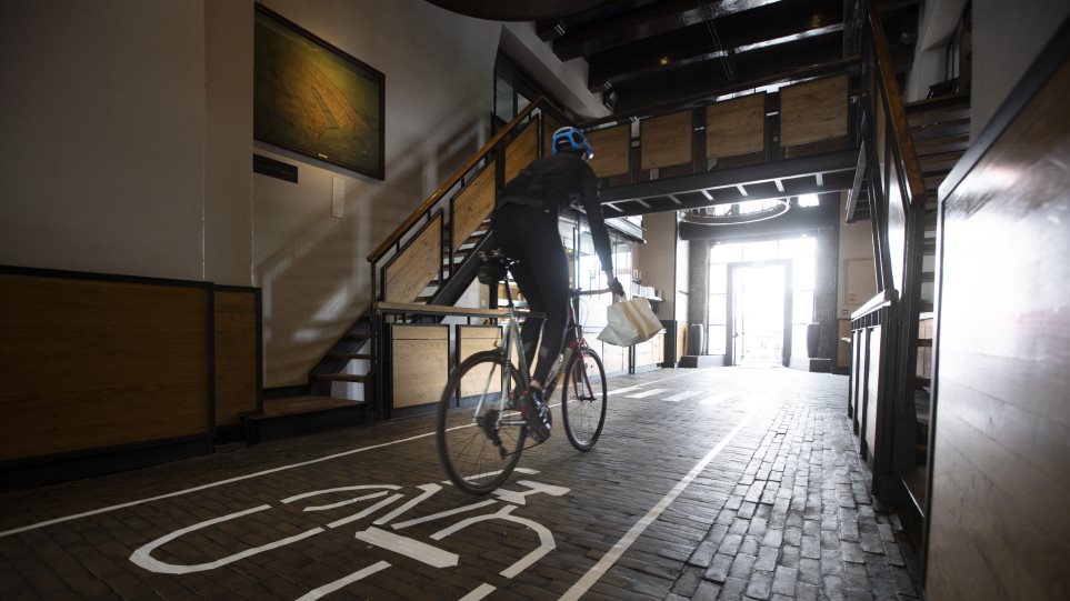 PODILATO_AMSTERDAM_AP_Photo_Peter_Dejong