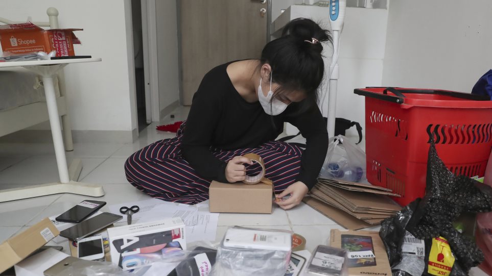 PSONIA_INTERNET_AP_Photo_Tatan_Syuflana