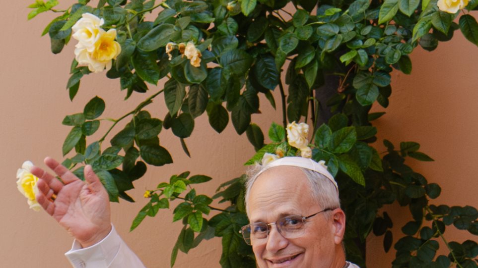 Papas_Leon_luludia_AP_Photo_Domenico_Stinellis