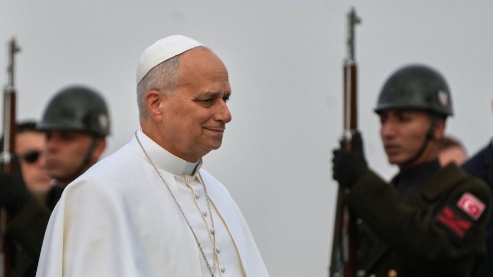 Papas_Leon_turkia_AP_Photo_Domenico_Stinellis