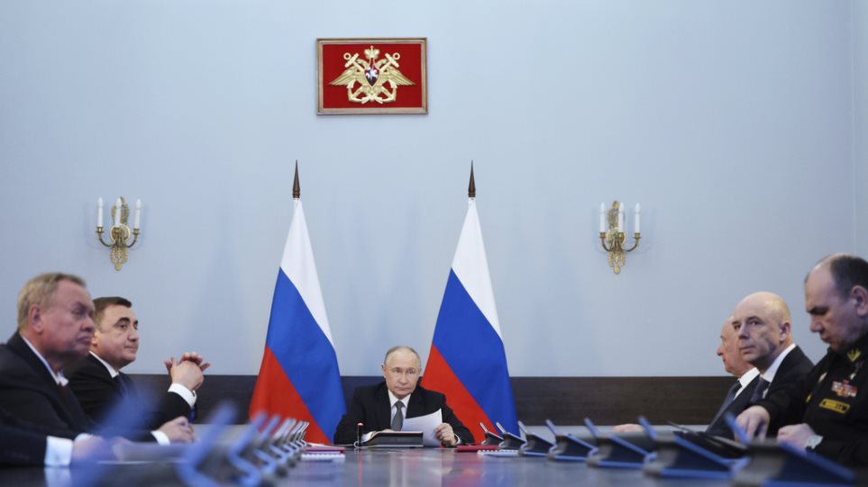 Putin_siskepsi_AP_Photo_Gavriil_Grigorov