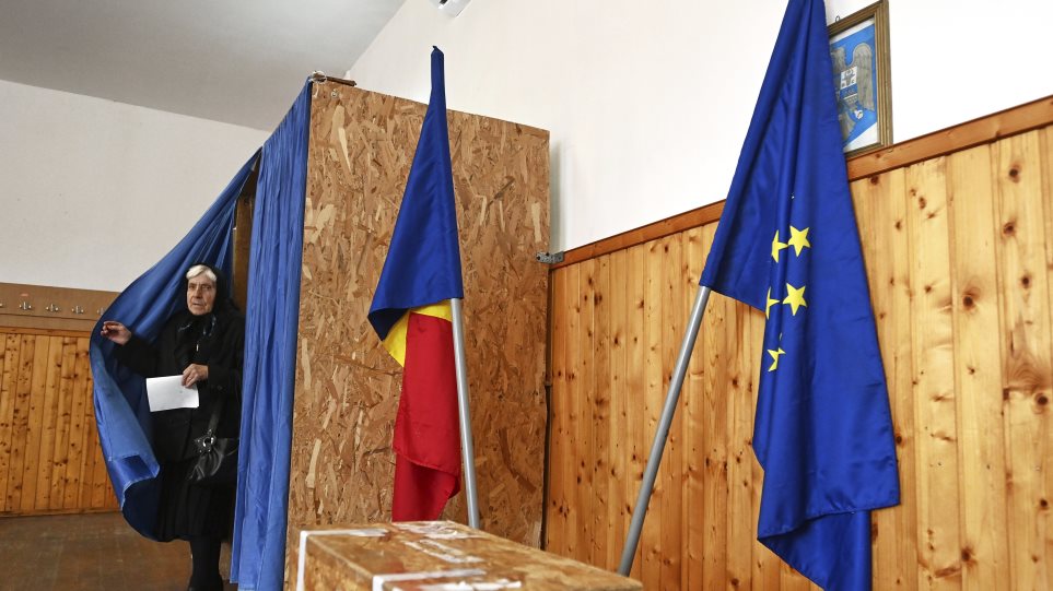 Rumania_ekloges_AP_Photo_Eduard_Vinatoru
