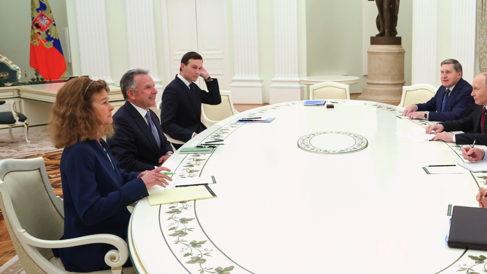 SLIDER_Putin_Guitkof_Alexander_Kazakov